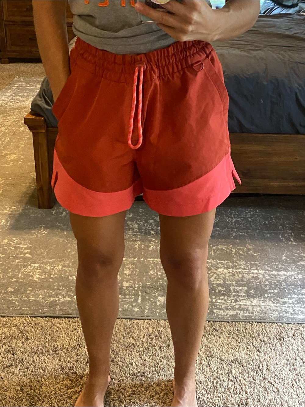 Two-Tone Red Active Drawstring Shorts - Picture 4 of 4